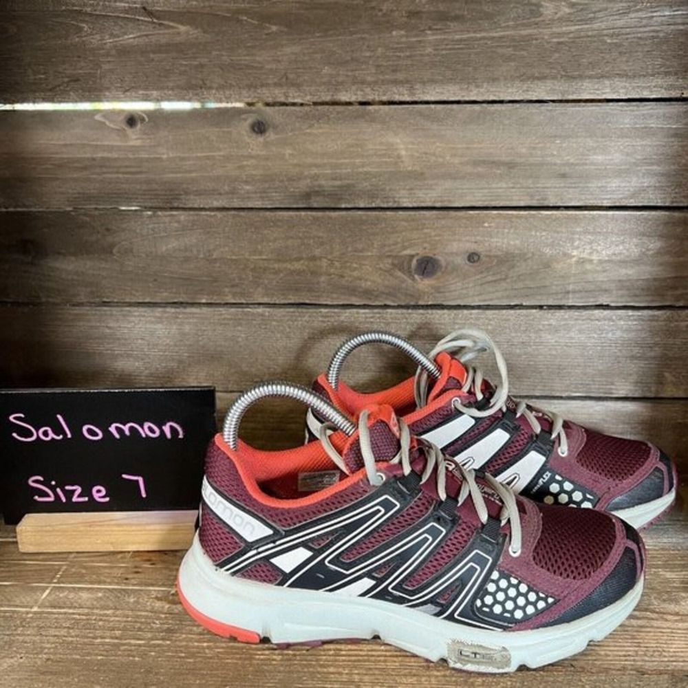 Womens Salomon XR Shift Maroon Outdoor Hiking Shoes Sneakers Size 7 M GUC